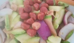 网红吃蒸葫芦瓜视频,美味与创意并存！