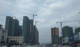 城东某楼盘爆料新闻事件,揭秘某楼盘背后的风险与困境